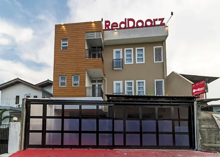 Reddoorz Plus @ Cipete Damai Jakarta